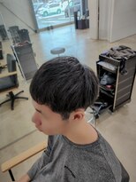 ビーヒアナウ N゜03 金沢駅西店(BE HERE NOW) メンズショート/ナチュラル/刈り上げ