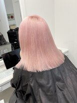 ヴィア(Via)&nbsp;ボブホワイトピンクダブルカラーハイトーンブリーチ10代20代