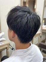 アルターリール(aL ter Rire)&nbsp;フェザーパーマ/サーフカール/刈り上げセンターパート/中村郁未