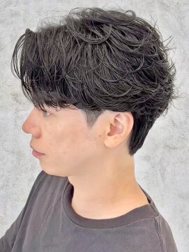 アノ(Ano.) 大分ニュアンスパーマセンターパートフェザーパーマ毛流れパーマ