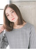 センターパートで大人ビューティ
