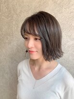 ヴィコロ(vicolo) ちょい長めのミニボブ