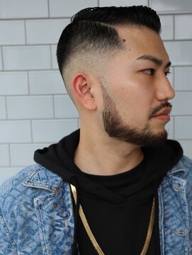 サンディーズバーバーショップ(Sandees) 七三オールバックサイドグラデーション黒髪短髪刈り上げ