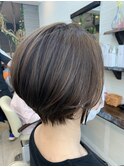 ショートボブ