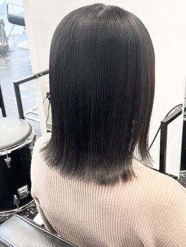 ココ 本八幡(KOKO) #黒髪#小顔#クラゲヘアー#オリーブグレー#ココアベージュ#美髪