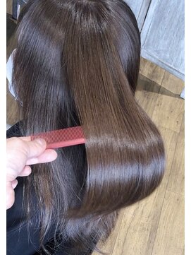 サロンドルテラ (Salon de Lutella) 韓国ツヤ髪STYLE☆マロンベージュ×ULTOWAトリートメント