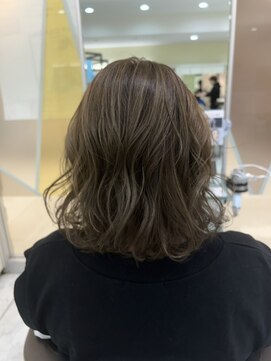 プールドゥマン 屯田(POUR DEMAIN) ハイライトカラー/ボブ/オリーブベージュ/髪質改善/屯田/麻生