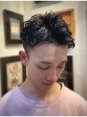 ツーブロックビジネスショートフェードスパイラルツイストパーマ
