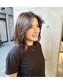 アムリタ(AMRITA) 全体にあえて重さを残して顔まわりはレイアーを◯海外ミディアム