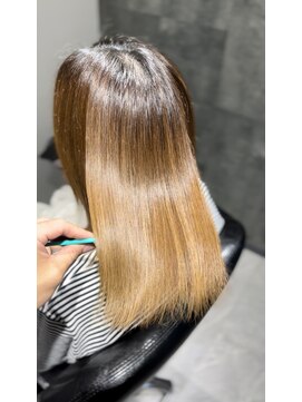 グレア(Glare) 髪質改善/超高濃度水素ULTOWAトリートメント