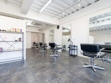 ムア(mua)の雰囲気（店内4席の少人数サロン/ブリーチ/ハイライト）
