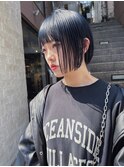 乾かすだけでキマる髪/ダークブルーボブ