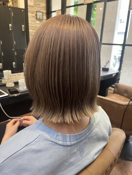 ヘアーラウンジ アンフィ 井土ヶ谷(Hair Lounge Anphi) チェスナットベージュ