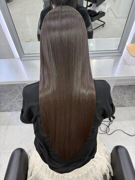 イオエ 心斎橋(ioe) 髪質改善トリートメント20代30代40代【髪質改善】