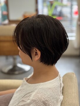 リングバイモアムー(Ring by Moremuu) ショート ハンサムショート 丸みショート