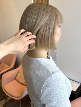 ロジェブルー(Rosier Bleu) 【ハイトーン】透け感ベージュアッシュ