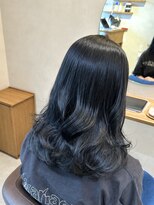 ノーブ(nove)&nbsp;透け感たっぷりブルーブラック/透明感暗髪カラー