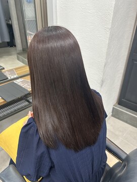 クラン 岡本(Chlan) 艶髪セミロング　アイロンストリートメント