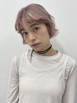 バロンフェム(baLon.fem) ペールピンク×外ハネガーリーボブ