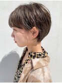 マッシュショート、アッシュブラウン、シースルーバング