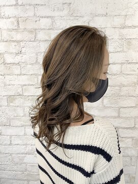 アン ココン(un.cocon) 【un.cocon吉祥寺】揺れ動くウルフカット ♪