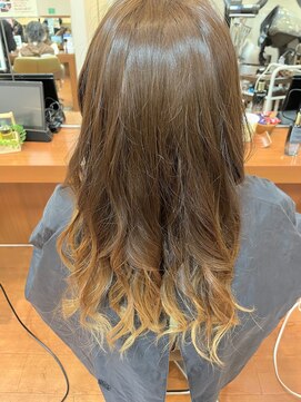 アローズ 新さっぽろサンピアザ店(HELLO'S) オリーブグラデーションカラー