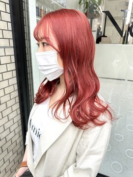 ニュート(Neut ) ワインレッド/トマトレッド/赤カラー