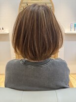 アリビオ(alivio)&nbsp;【白髪ボカシハイライト】ボブ