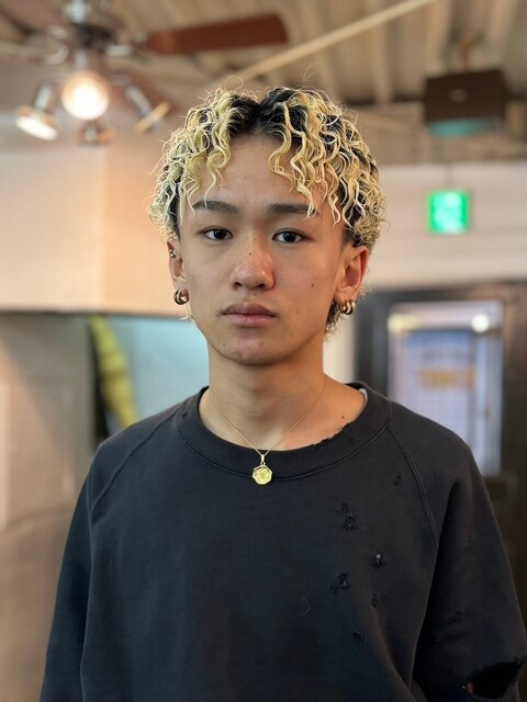 MEN'S HAIRマッシュウルフアッシュブラックカルマパーマ