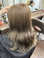 ヘアーアンドメイク ビス(HAIR&MAKE bis) まろやかミルクティーベージュ♪