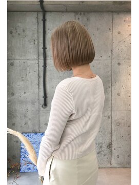 サクラ 岐阜(SAKURA) ミニボブ　ブリーチカラー　ベージュ　髪質改善カラー