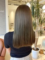 オブジェ シエル(obje't ciel)&nbsp;【obje't ciel】透明感ベージュカラー/セミロング【佐藤早希】