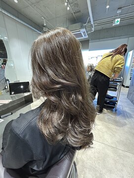 アフィニティ(affinity) ロングコテ巻き風カール