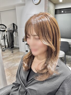 ブロッサム 保谷(Blossom) 30代40代ブリーチなしミルクティベージュミディアムレイヤー