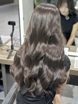 サヴォア(Savoir) 【安藤】赤みオフ透明感オリーブカラー