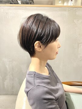 ルフトバイアンビエンテ(Luft by ambiente) 綺麗目大人ショートスタイル