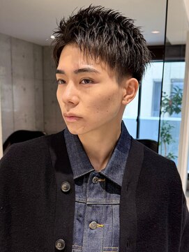 ファルベ(Farbe) フェザーパーマ/サーフカール/刈り上げセンターパート/波巻き