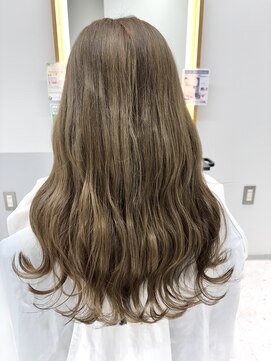 フィゼル 南堀江店(fizelle) オリーブベージュカラー