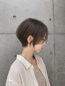 シャワー(SHOWER) ショートレイヤー、耳掛け、ブリーチなし、顔周りレイヤー