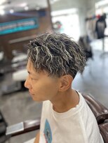 ローカルバーバー モゲ(Local Barber MOGE)&nbsp;ホワイトメッシュツイストスパイラルパーマ
