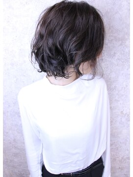 キャアリー(Caary) Caaryの無造作ルーズウェーブは簡単スタイリング♪
