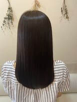 ナチュラル(Natural) 艶髪ストレートヘア【魔法の縮毛矯正ケアルーガ】