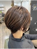 乾かすだけでまとまるショートボブ