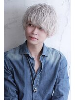 アドール(ADOR)&nbsp;そうだ！夏だからブリーチしよう！