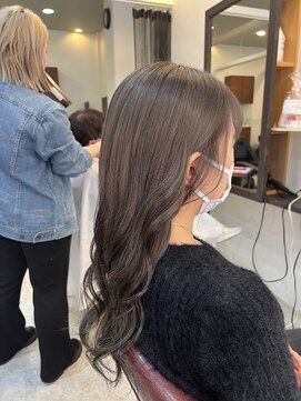 ミーテ(mi:te) くすみベージュ