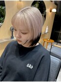 ミルクティーホワイト裾カラーハイトーンボブウルフ30代