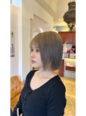 シルバーベージュ