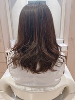 コーエン(cowen) 大人ガーリーゆるふわウェーブ前髪ココアベージュ暗めカラー40代