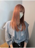 ピンクベージュ