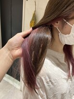 フレーム ヘア ルーム 天王寺駅前店(FRAME hair room)&nbsp;ピンクのインナーカラー
